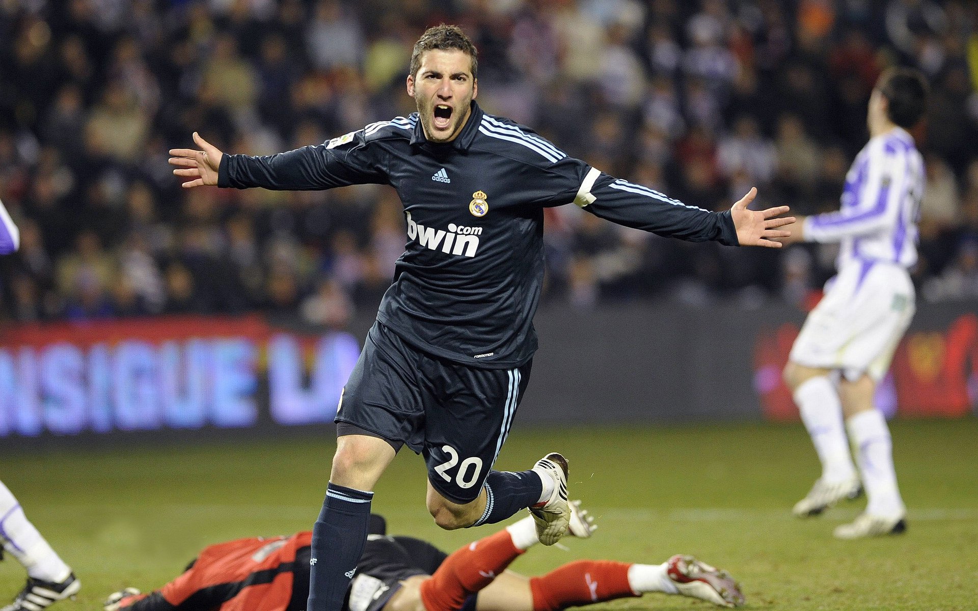 直播平台实现个性化镜头推荐体验，镜头直播工具